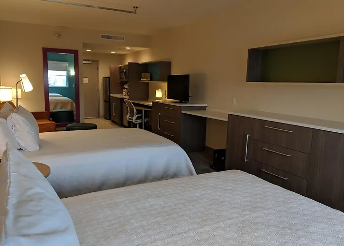 Hotel Home2 By Hilton Ocean Bayside 3*