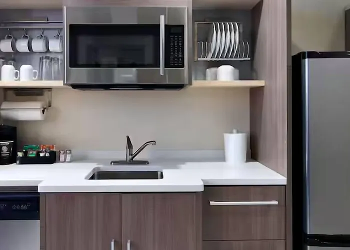 Hotel Home2 By Hilton Ocean Bayside 3*